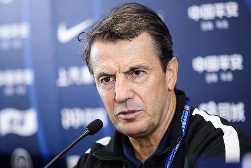 世界杯手机高清观看软件-搏至无憾!大连人打出赛季最佳战 2次射正就进2球